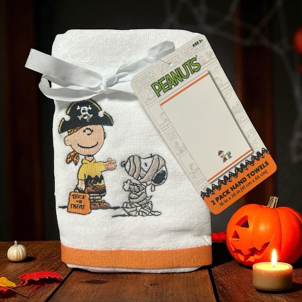 Peanuts, Charlie Brown and Snoopy 2 Pack Cotton Hand Towels, Halloween, Pumpkin